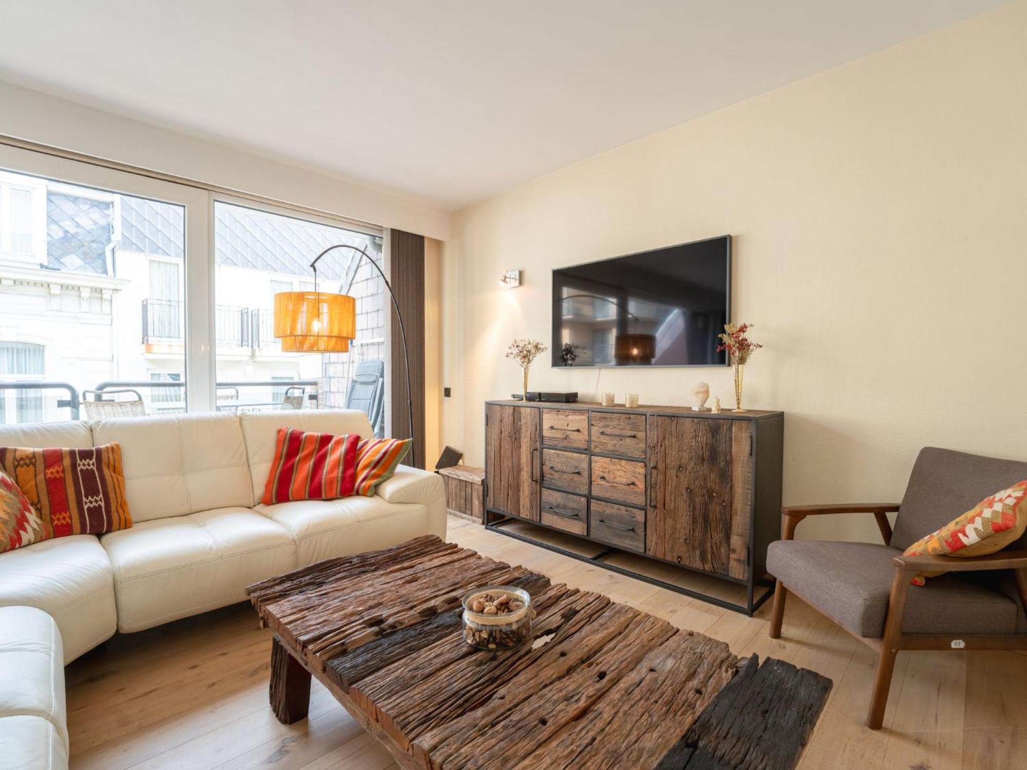 Searise With Lateral Sea View & Parking By Interhome Appartement Blankenberge