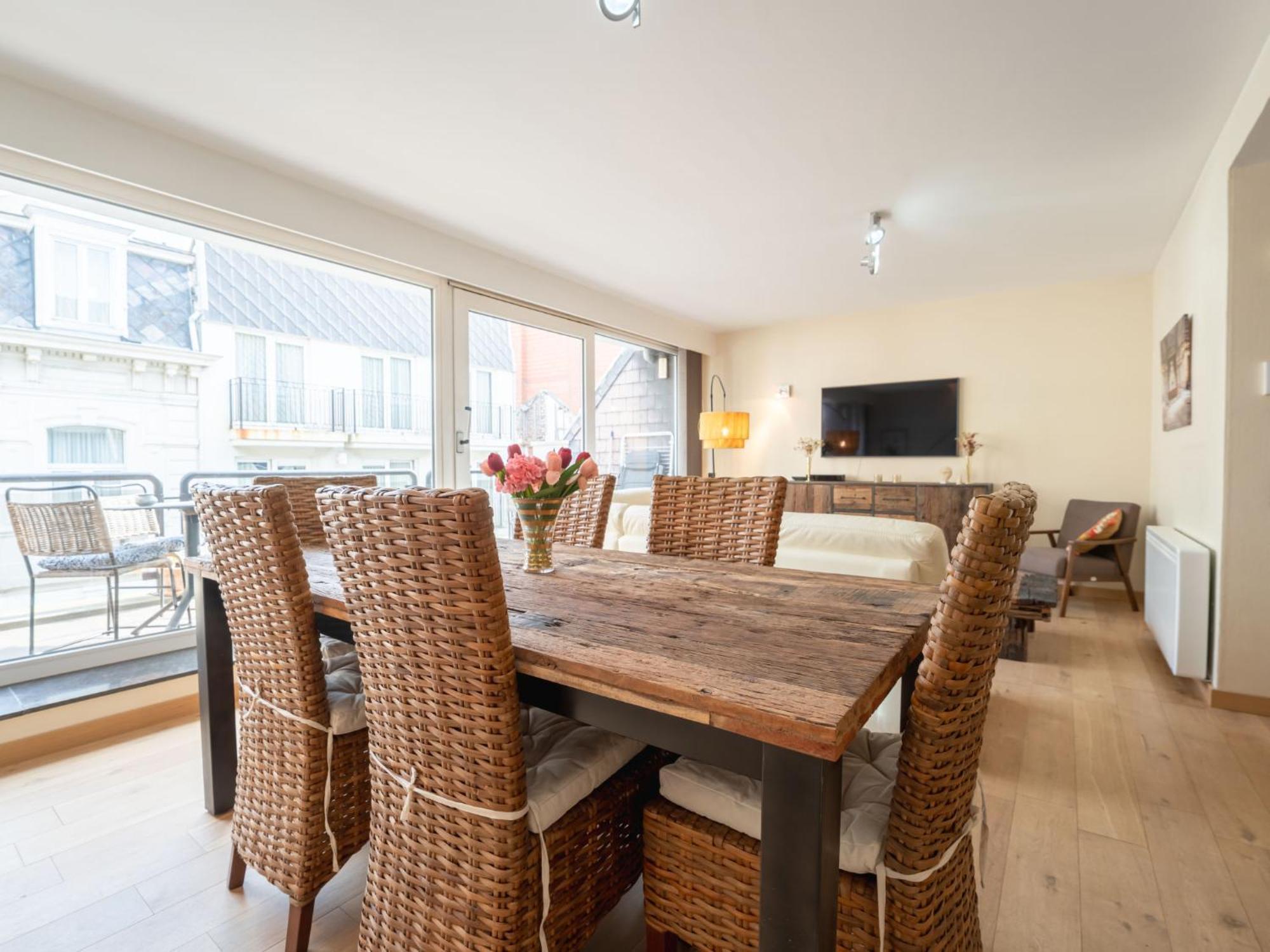 Appartement Searise With Lateral Sea View & Parking By Interhome Blankenberge